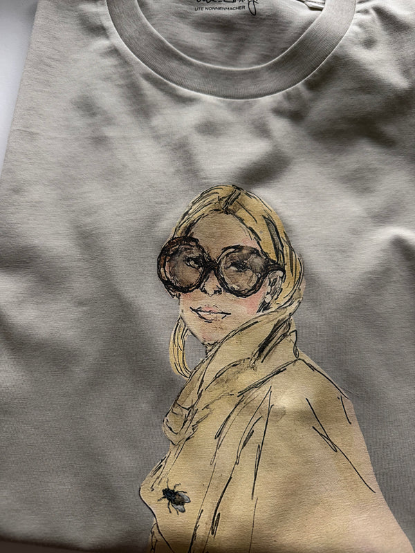 Iconic Shirt - Fly out the frame