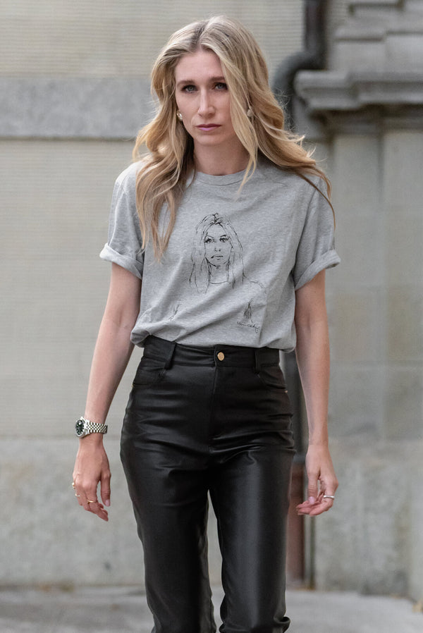 T-Shirt grau Motiv schwarz