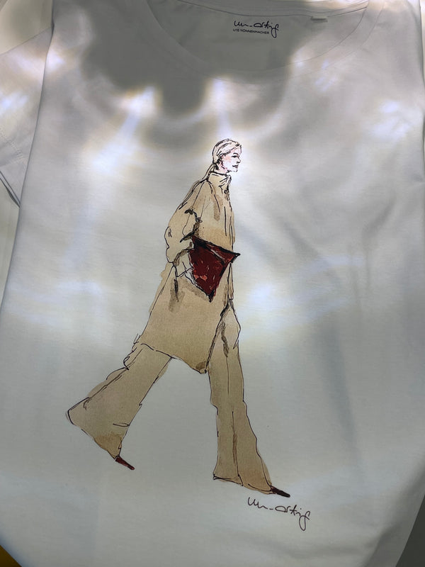 T-Shirt "Figurine monochrome"