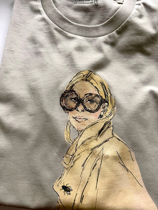 Iconic Shirt - Fly out the frame
